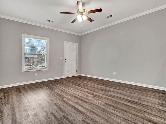 5th image of 201 Fern Hollow Way