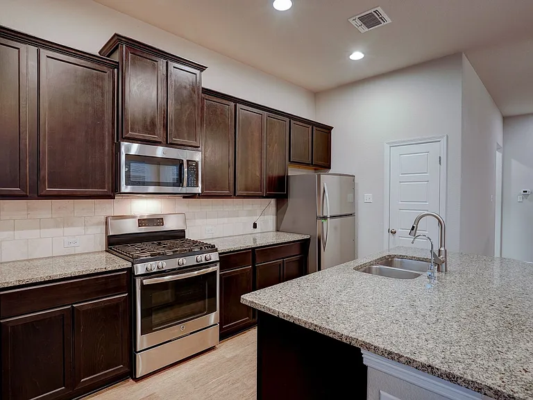2212 Dillon Pond Ln #A — Photo 23