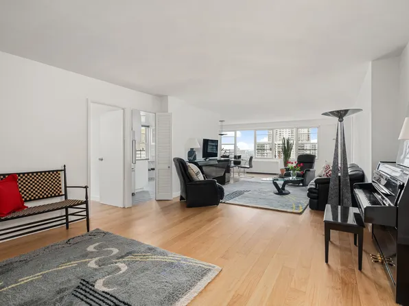 370 East 76th Street B1603/1604 image 1 of 12