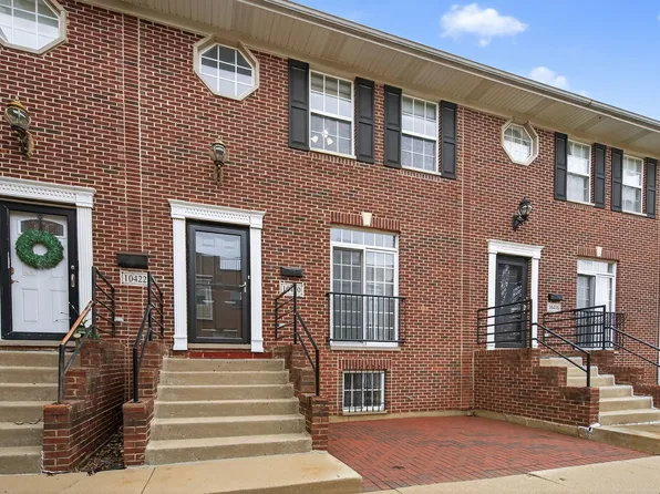 10420 S Walden Pkwy, Chicago, IL 60643