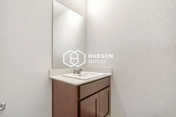 526 S San Eduardo Ave — Photo 10