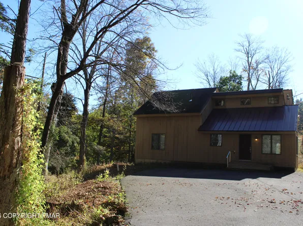 334 Clubhouse Dr, East Stroudsburg, PA 18302