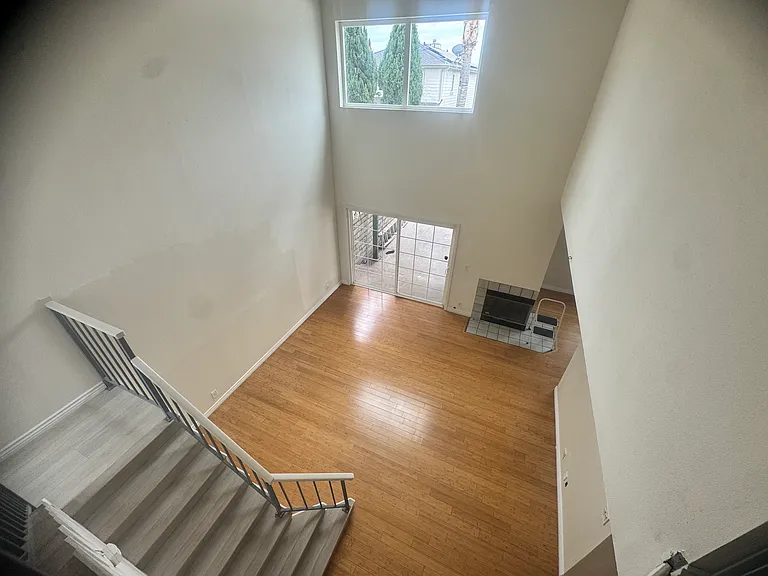 14726 Tupper St — Photo 18