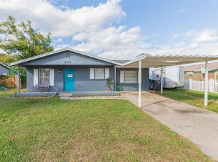 821 Walnut Dr, Seffner, FL 33584