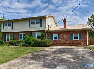 11211 Maplecrest Dr SE, Huntsville, AL 35803