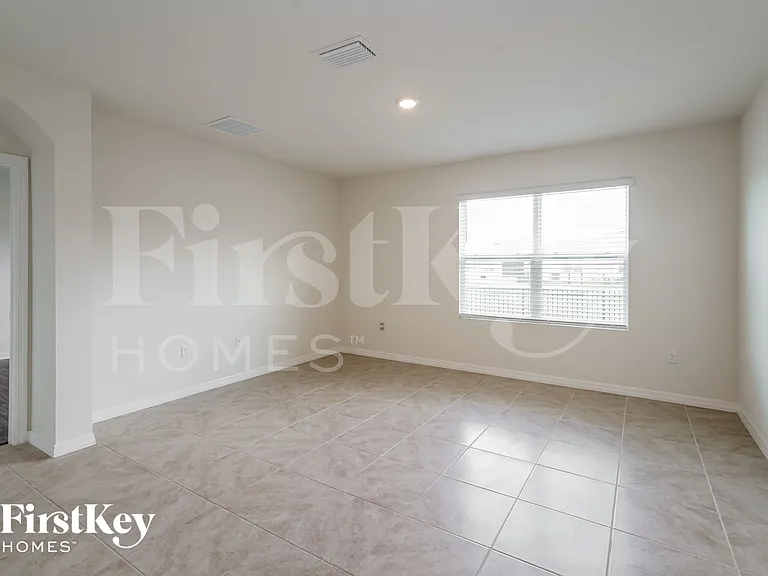 3008 Blakert Ct — Photo 2