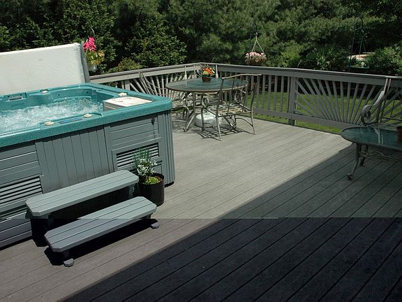 Deck with Hot Tub