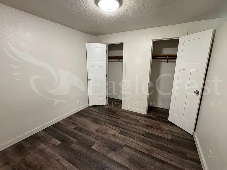 1037 SW Puff Ln — Photo 7