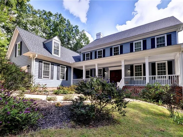 100 W Links, Williamsburg, VA 23188