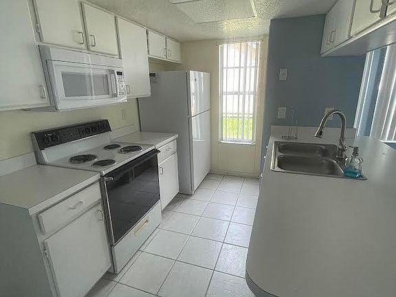 3rd image of 2007 Royal Bay Blvd APT 145