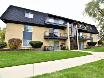 11106 S 84th Ave APT 2B, Palos Hills, IL, 60465