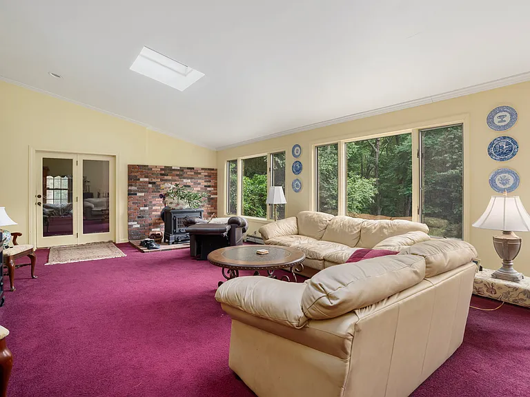 1515 South Rd — Photo 31