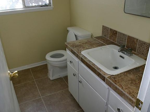 3rd image of 73079 Sunnyvale Dr