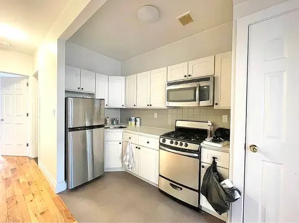 290 Harman Street image 1 of 5