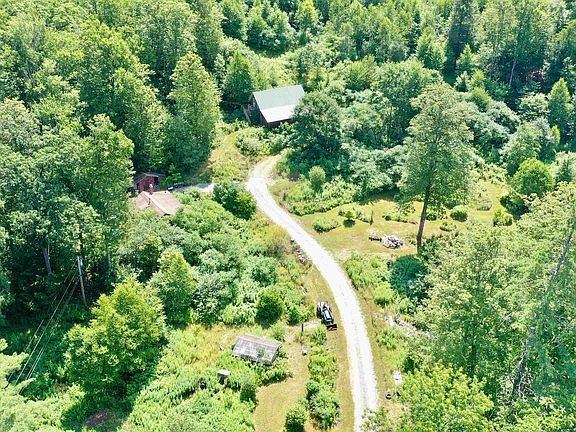 3rd image of 389 Brookline Road