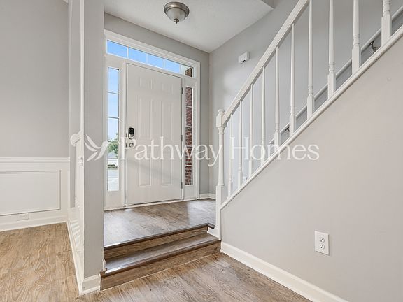 4th image of 2727 Downingwood Ln