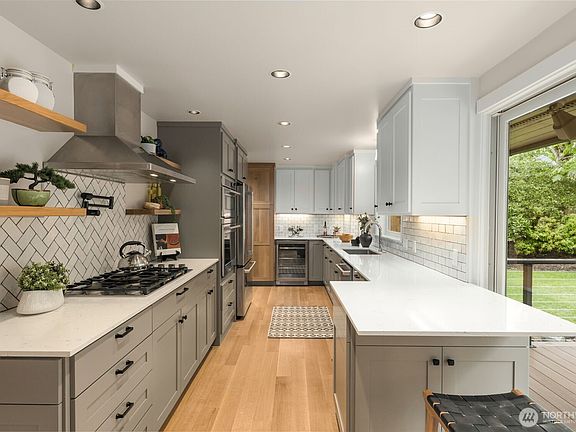 4th image of 8805 SE 39th Street