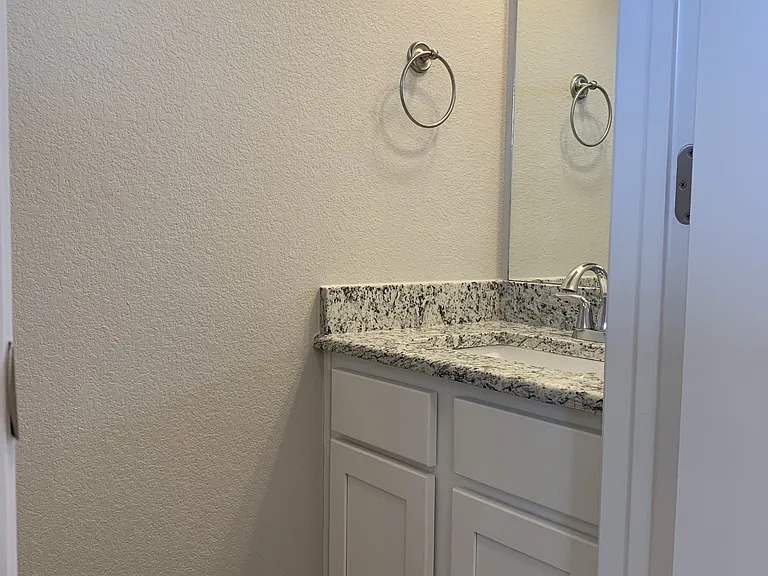 7607 Stonehollow Dr — Photo 9
