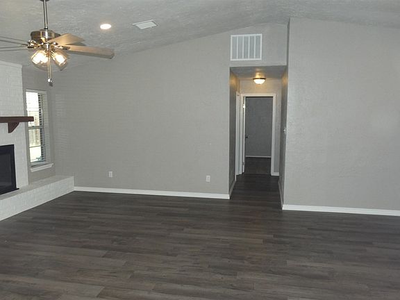 4th image of 502 NE 48th St