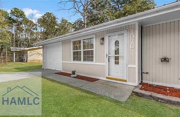 3rd image of 1076 Live Oak Dr