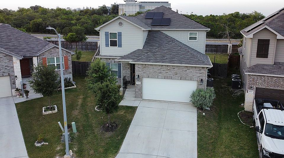 1st image of 15223 Pandion Dr