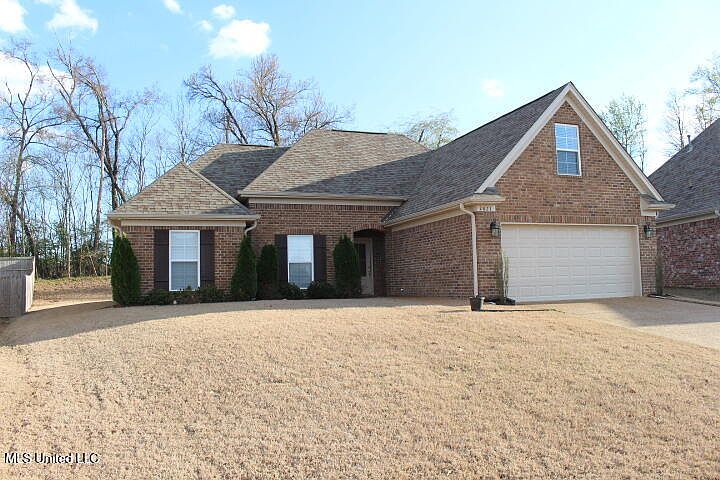 1st image of 2621 Dawnwood Cir S