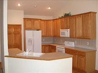 5th image of 5267 Finch Ln