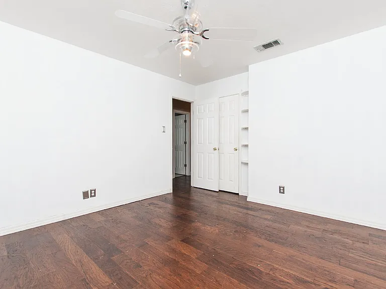 3003 Oakwood Dr — Photo 20