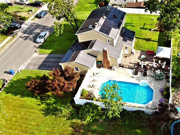 4th image of 920 Fairview Dr