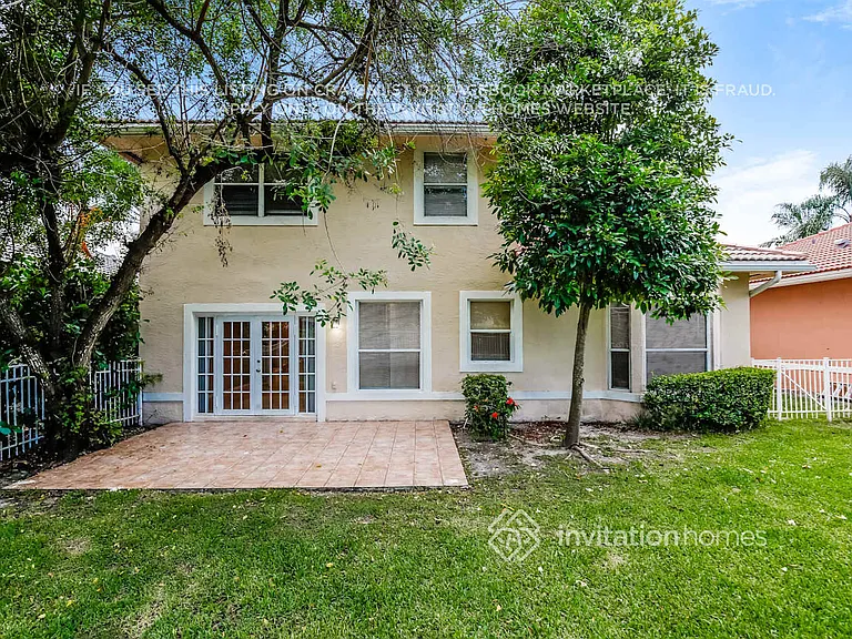 7712 Highlands Cir — Photo 17
