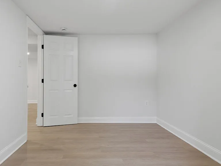 5633 Jamestown Rd — Photo 38