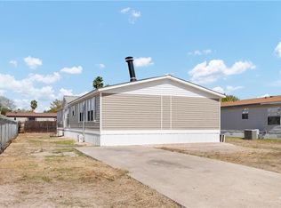 432 Red Oak Dr, Alamo, TX 78516