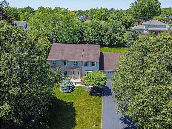 2nd image of 4221 Gloria Ln
