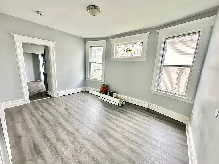 169 Johnson Ave #2R — Photo 5