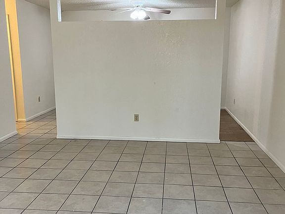 4th image of 3052 N Alvernon Way #Al3052-105