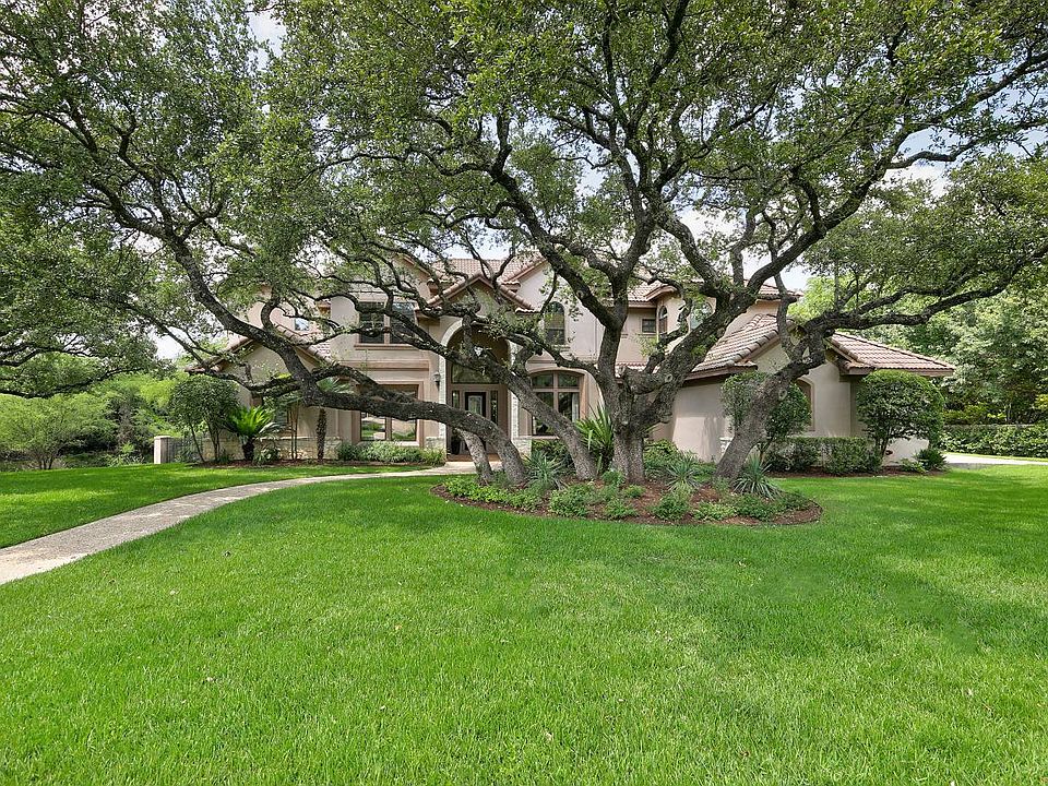 1st image of 307 Cinnamon Oak