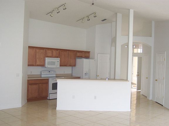 2nd image of 155 Southampton Dr