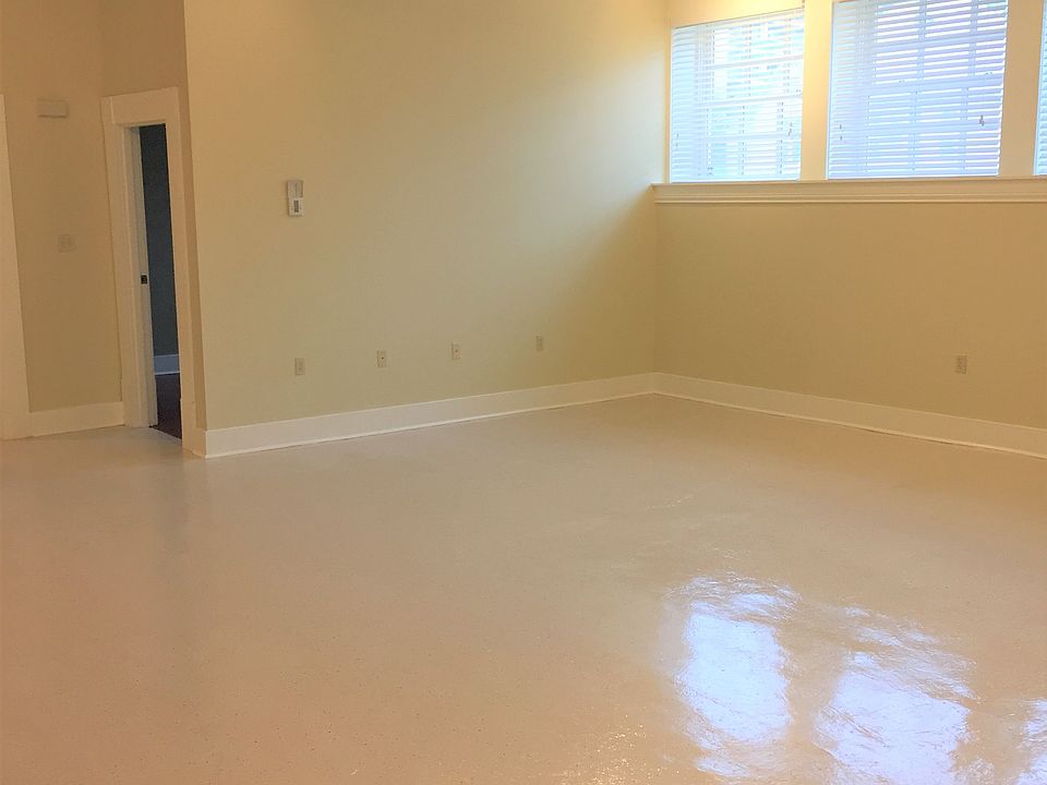1st image of 715 Sherman St APT 18
