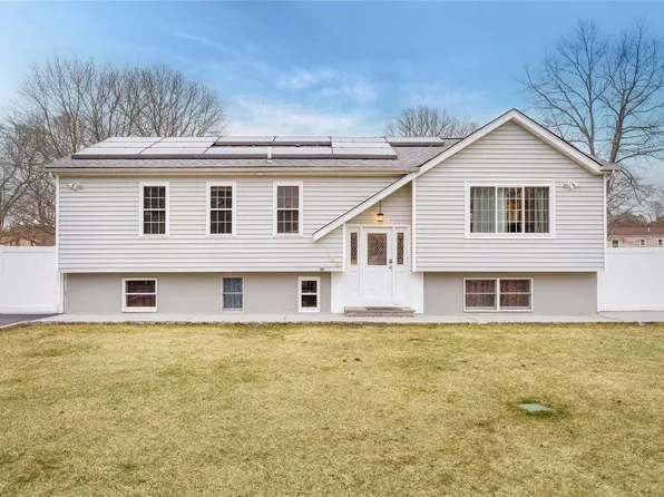 135 Horseblock Road, Centereach, NY 11720