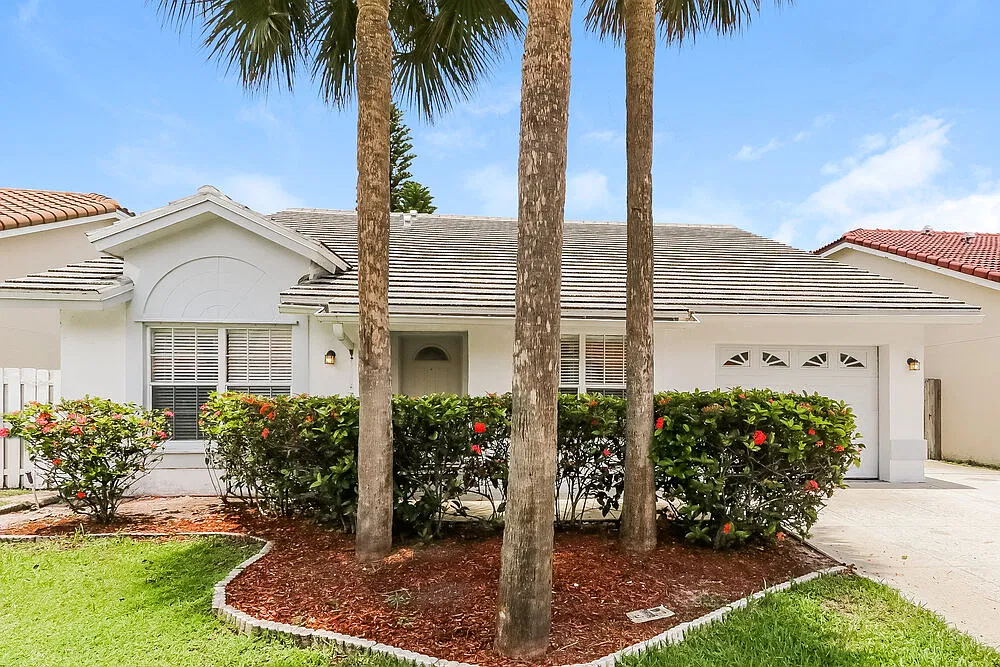 3 bed, 2.0 bath, 1905 sqft, $3,330 — Photo 1