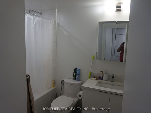 3rd image of 2033 Kennedy Rd #2210