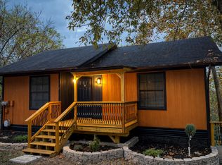 179 Calvin Way Cir #A, Hollister, MO 65672
