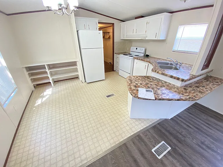 7447 Carthage Hwy — Photo 8