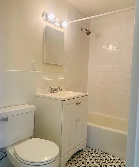245 Main St #32 — Photo 5