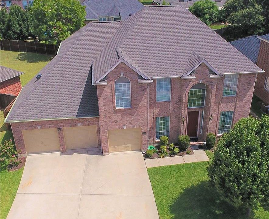 1st image of 912 Kingwood Cir