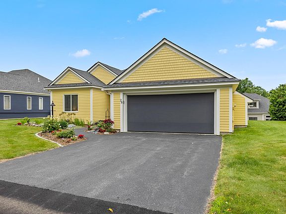3rd image of 28 Fountain Way