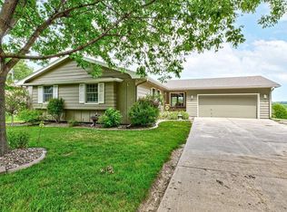 15405 Nall Rd, Council Bluffs, IA 51503