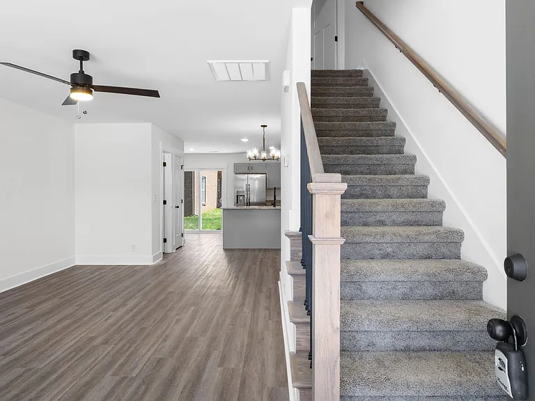 3873 Jockey Dr — Photo 3