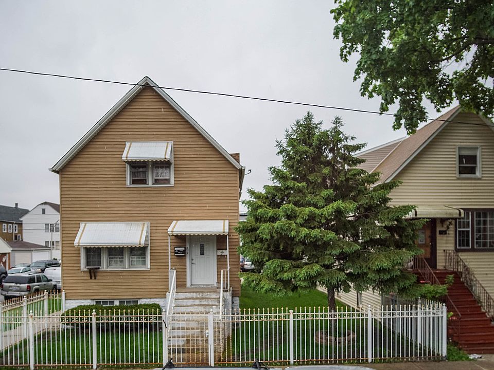 1st image of 4401 S Washtenaw Ave