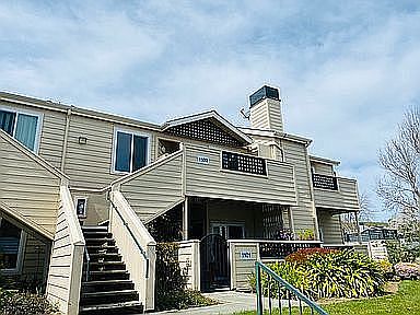 4th image of 1201 Glen Cove Pkwy APT 1109